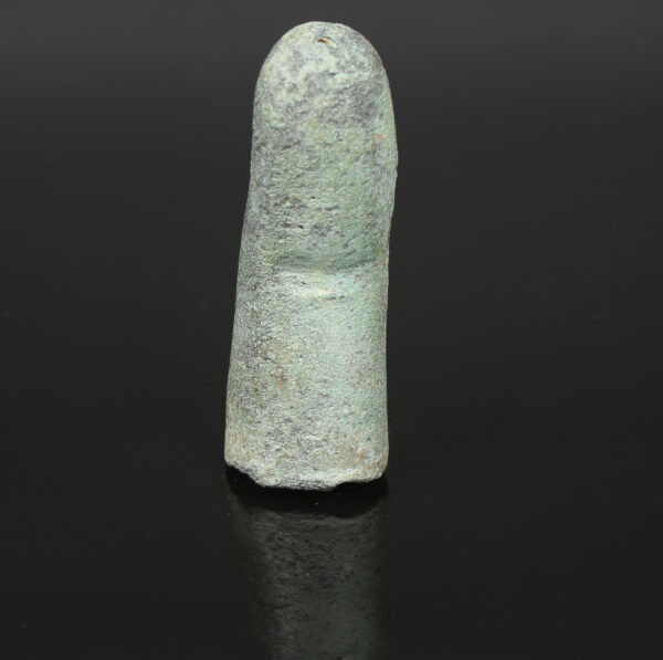 Roman finger fragment