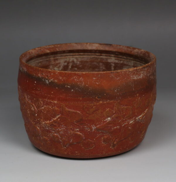 Roman bowl with floral decoration